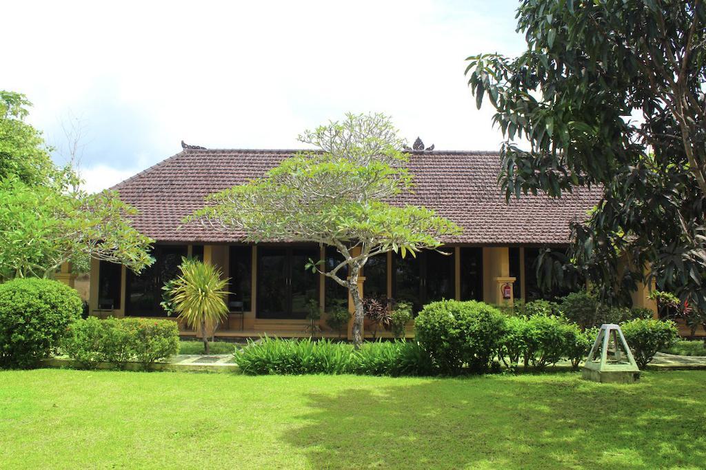 Tastura Beach Hotel Kuta  Exterior foto