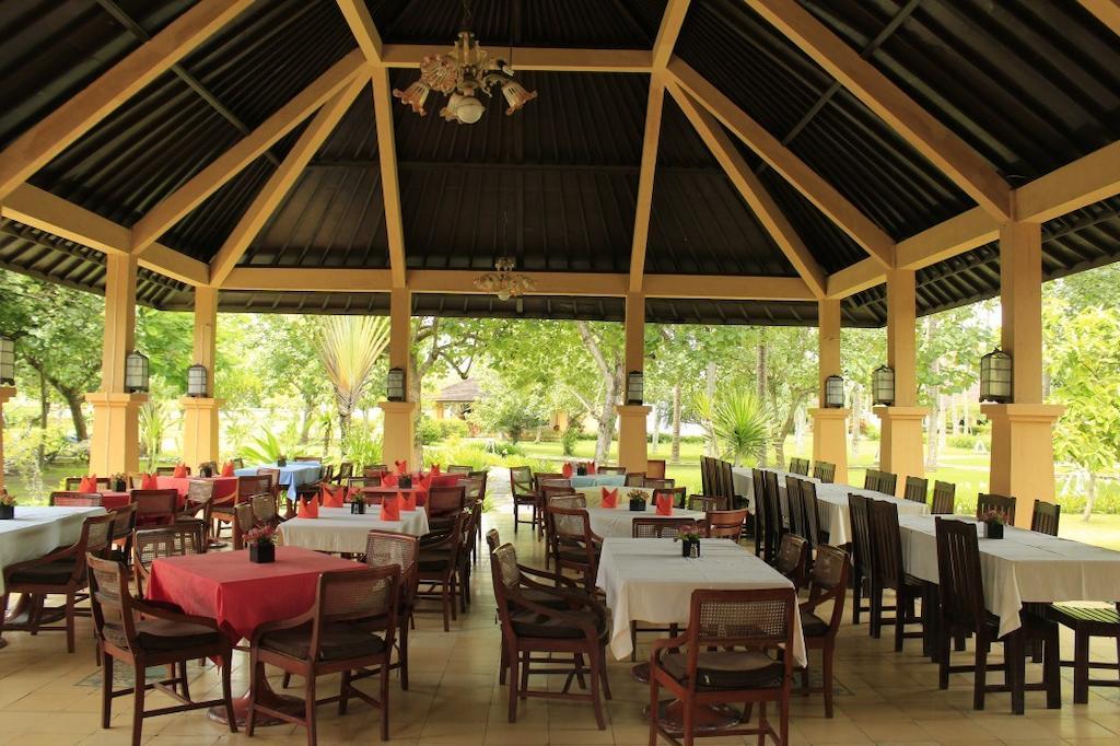 Tastura Beach Hotel Kuta  Exterior foto